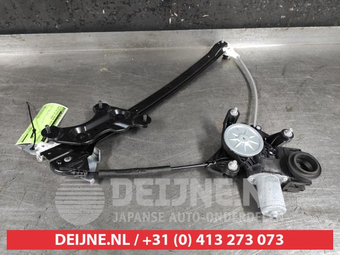 Lexus UX Fenstermechanik 4-türig rechts vorne O451537