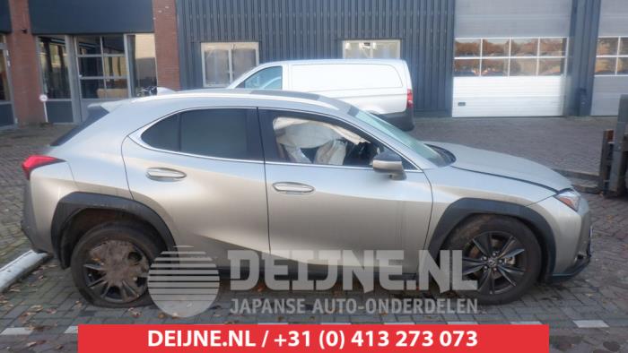 Lexus UX Türscheibe 4-türig rechts vorne O451538
