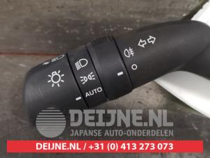 Toyota Yaris Light switch O451680 photo 2