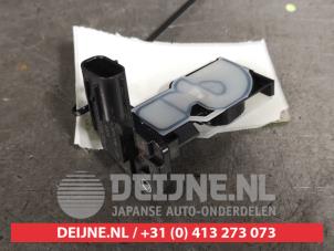 Gebruikte Luchthoeveelheidsmeter Toyota Yaris IV (P21/PA1/PH1) 1.5 12V Hybrid Prijs € 50,00 Margeregeling aangeboden door V.Deijne Jap.Auto-onderdelen BV