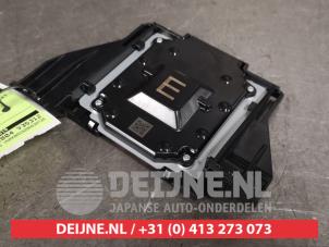 Gebruikte GPS Antenne Toyota Yaris IV (P21/PA1/PH1) 1.5 12V Hybrid Prijs € 75,00 Margeregeling aangeboden door V.Deijne Jap.Auto-onderdelen BV