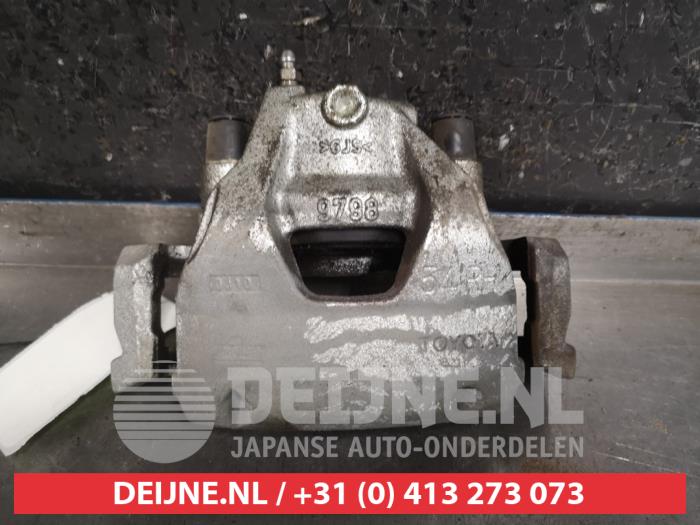 Toyota Yaris Bremszange rechts vorne O451767