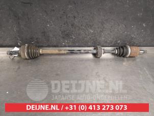 Gebruikte Cardanas rechts-voor (VWA) Honda Jazz (GD/GE2/GE3) 1.4 i-Dsi Prijs € 25,00 Margeregeling aangeboden door V.Deijne Jap.Auto-onderdelen BV