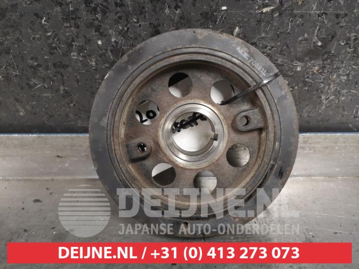 Gebruikte Poelie Krukas Suzuki Grand Vitara II (JT) 2.0 16V Prijs € 35,00 Margeregeling aangeboden door V.Deijne Jap.Auto-onderdelen BV