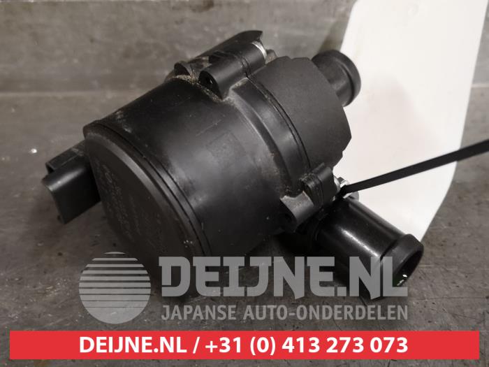 Nissan Micra Extra waterpomp O452630