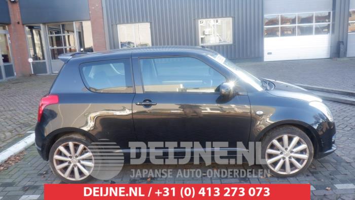 Suzuki Swift Portier 2Deurs rechts O452723
