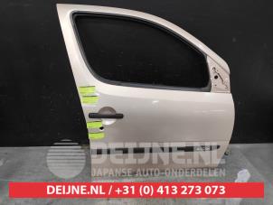 Daihatsu Young RV Tür 4-türig rechts vorne O452966 foto 2