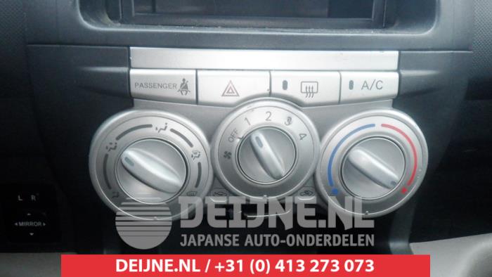 Daihatsu Sirion Kachel Bedieningspaneel O453160