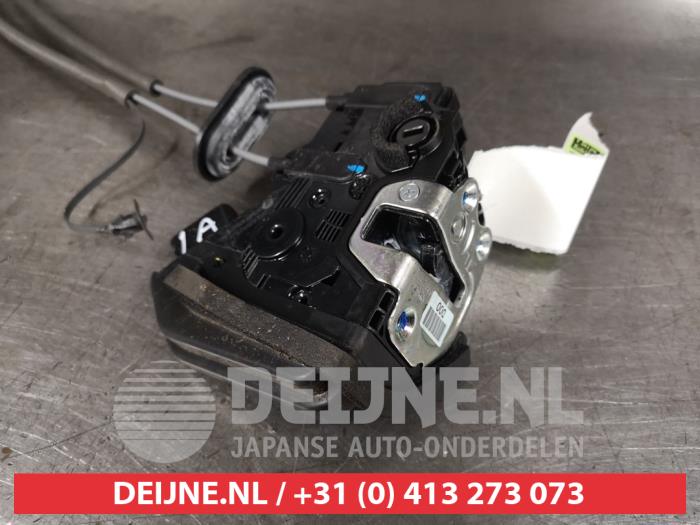 Kia Niro Deurslot Mechaniek 4Deurs links-achter O453850