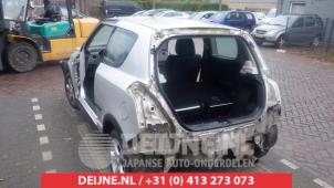 Suzuki Swift Seitenschürze links O454138 foto 2