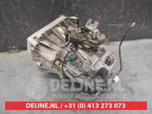 Nissan Pulsar Getriebe O454315 foto 3