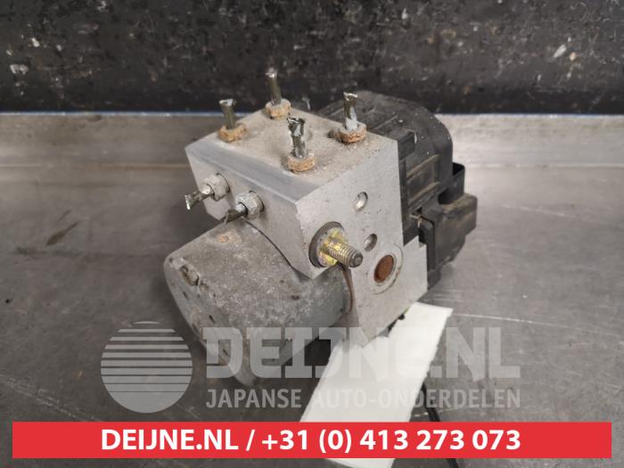 Mitsubishi Carisma ABS pump O454380