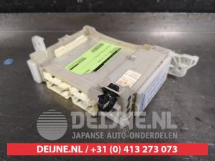 Toyota Yaris Sicherungskasten O454876 foto 2