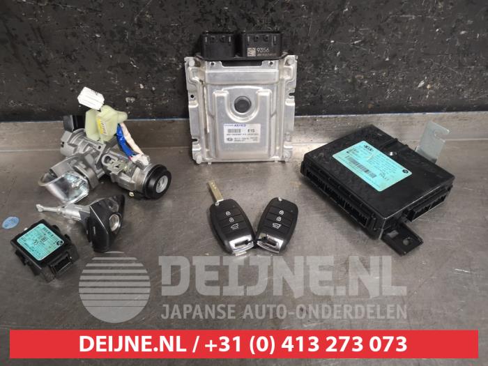 Kia Rio Kontaktslot+Sleutel O455268