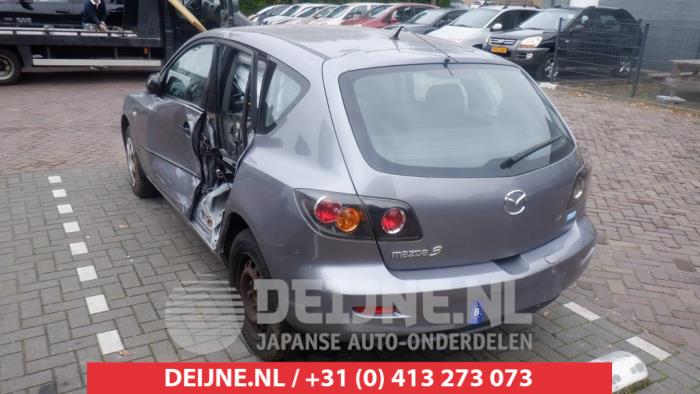 Mazda 3 Achterklep reflector links O455946
