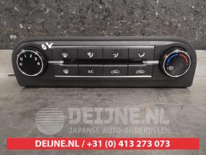 Gebruikte Kachel Bedieningspaneel Kia Ceed (CDB5/CDBB) 1.0i T-GDi 12V Prijs € 75,00 Margeregeling aangeboden door V.Deijne Jap.Auto-onderdelen BV