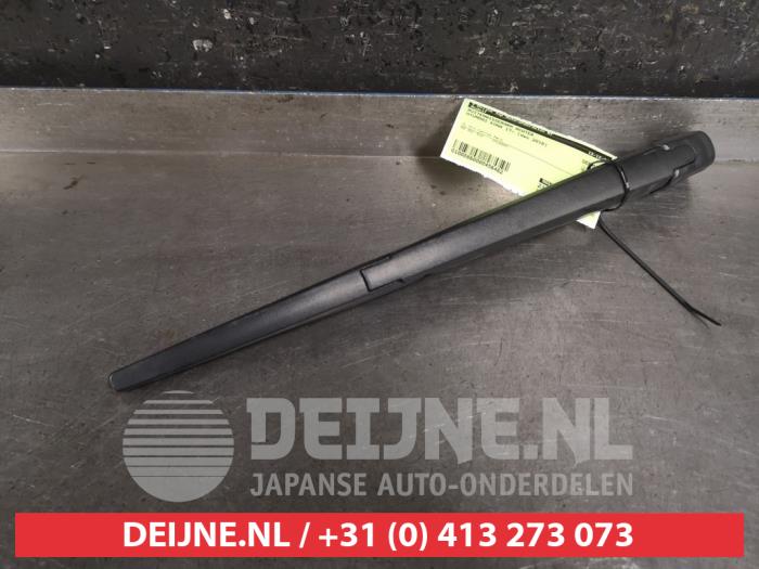 Hyundai Kona Scheibenwischerarm hinten O456462
