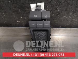 Gebruikte Schakelaar handrem Toyota RAV4 (A5) 2.5 Hybrid 16V Prijs op aanvraag aangeboden door V.Deijne Jap.Auto-onderdelen BV