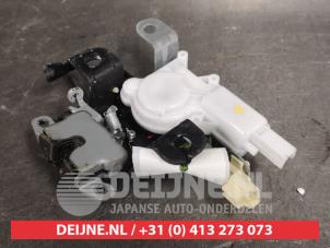 Mazda MX-5 Tailgate lock mechanism O456693 photo 2