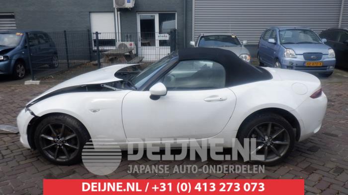 Mazda MX-5 Portiergreep 2Deurs links O456771