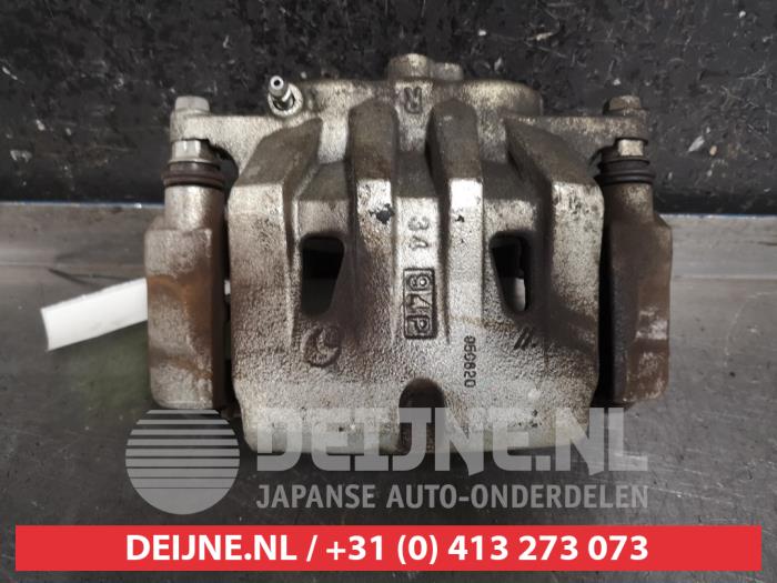 Toyota Rav-4 Bremszange rechts vorne O456777