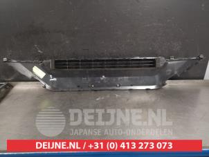 Toyota Rav-4 Stoßstangenrost O456821 foto 2