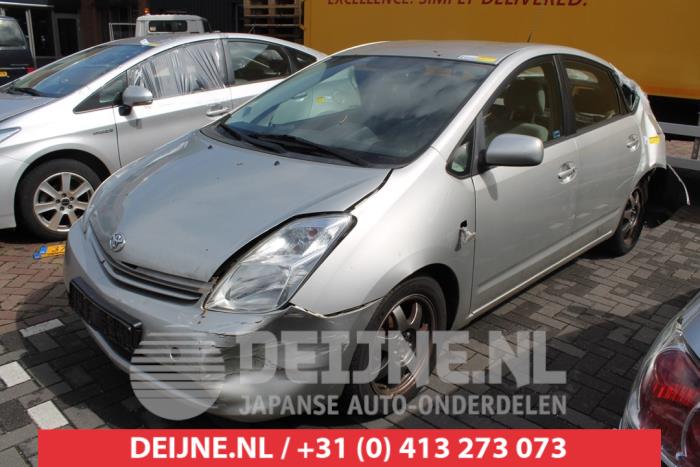 Toyota Prius Door 4-door, front left O457285
