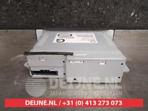 Mazda MX-5 CD Speler O457858 foto 2