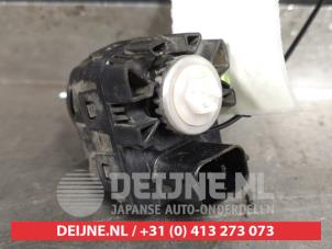 Mazda MX-5 Headlight motor O457882 photo 2