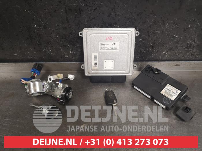Gebruikte Computer Motormanagement Hyundai i30 (FD) 2.0 CVVT 16V Prijs € 150,00 Margeregeling aangeboden door V.Deijne Jap.Auto-onderdelen BV