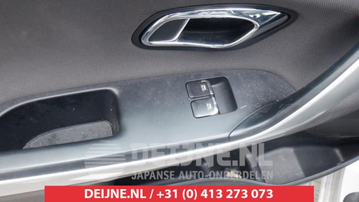 Kia Ceed Kombischalter Fenster O458282