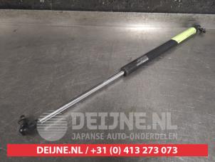 Honda Insight Gasdemper rechts-achter O458343 foto 2