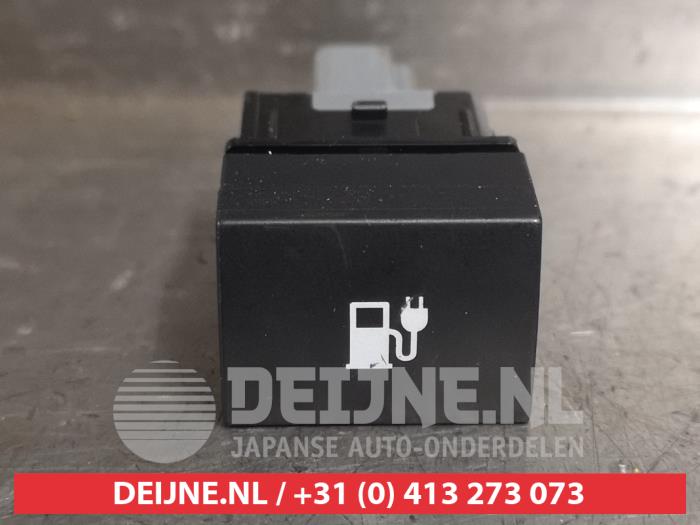 Nissan Leaf Tankklappe Schalter O458451