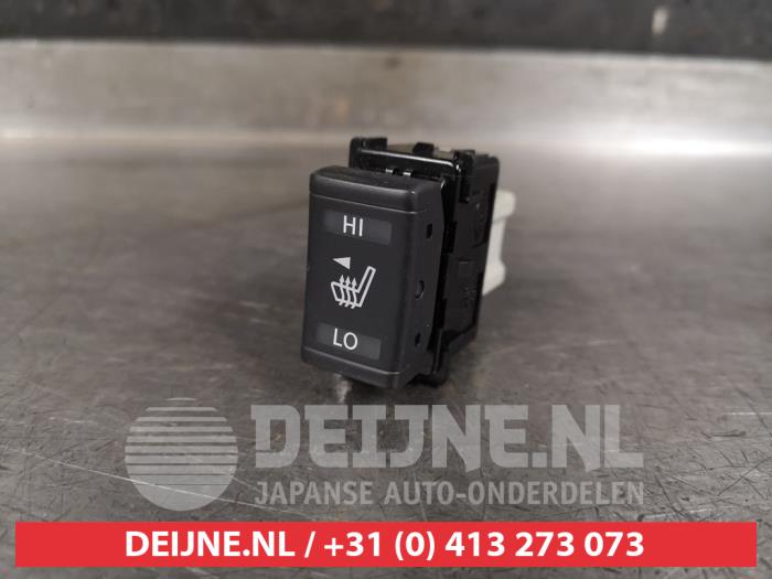 Nissan Leaf Sitzheizung Schalter O458570