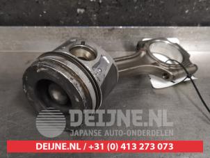 Gebruikte Zuiger Chevrolet Captiva (C140) 2.2 D 16V 4x4 Prijs € 50,00 Margeregeling aangeboden door V.Deijne Jap.Auto-onderdelen BV