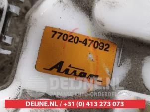 Lexus CT 200h Electric fuel pump O458701 photo 3