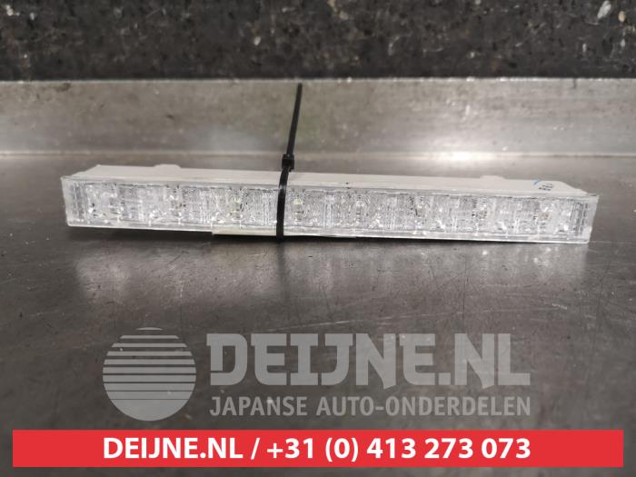Toyota Yaris Extra Remlicht midden O458723