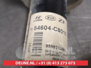 Hyundai I20 Schokdemperpoot rechts-voor O458878 foto 3
