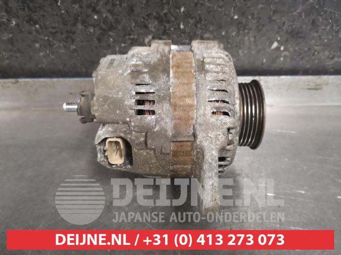 Gebruikte Dynamo Mitsubishi Colt (Z2/Z3) 1.1 12V Prijs € 50,00 Margeregeling aangeboden door V.Deijne Jap.Auto-onderdelen BV