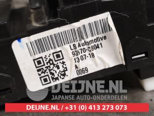 Hyundai I20 Multi-functional window switch O458945 photo 3