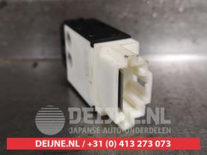 Mitsubishi Pajero Voorruitverwarming schakelaar O459222 foto 2
