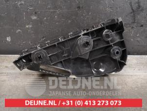 Toyota Hilux Bumpersteun links-voor O459486 foto 2