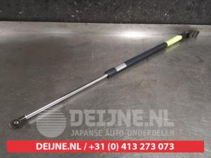 Honda HR-V Gasdämpfer rechts hinten O459641 foto 2