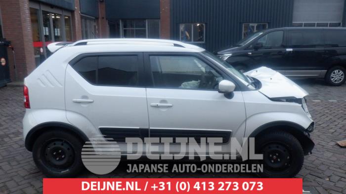 Suzuki Ignis Driehoeks Ruit rechts-achter O459746