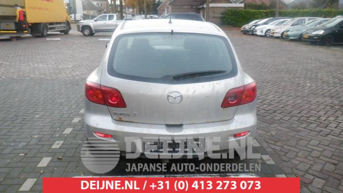 Mazda 3 Heckklappenreflektor links O459954