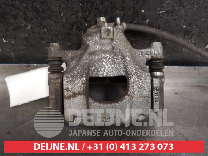Toyota Aygo Remklauw (Tang) links-voor O460056
