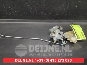 Subaru Impreza Tailgate lock mechanism O460419 photo 2
