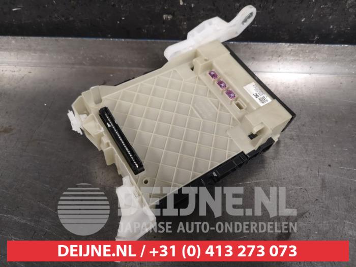 Toyota Corolla Fuse box O460783