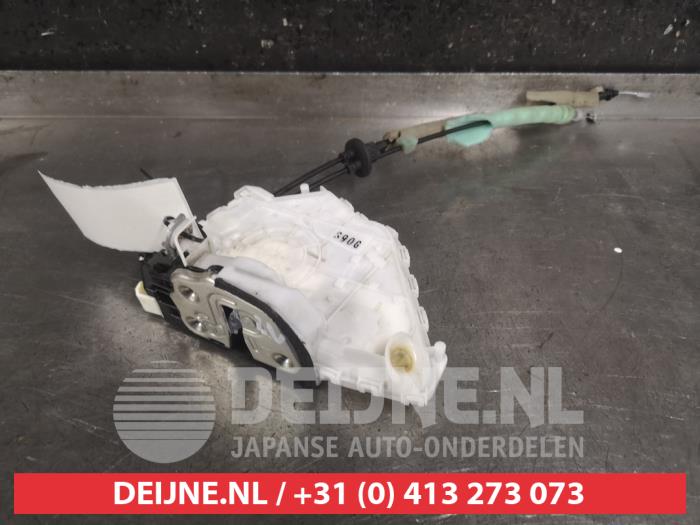 Mazda 3 Door lock mechanism 4-door, front left O461190