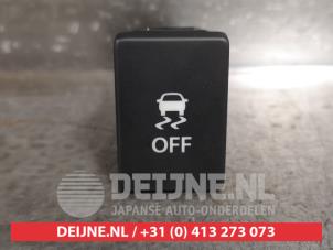 Gebruikte ASR schakelaar Suzuki Ignis (MF) 1.2 Dual Jet 16V Smart Hybrid Prijs € 15,00 Margeregeling aangeboden door V.Deijne Jap.Auto-onderdelen BV